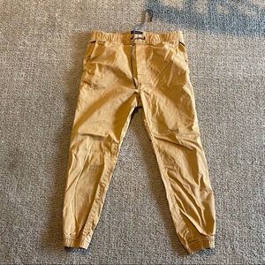 Men’s khaki twill American Eagle joggers - size M